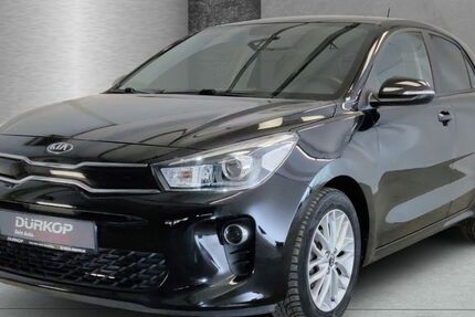 Kia Rio 38.000 km 12.950 € Braunschweig 38126