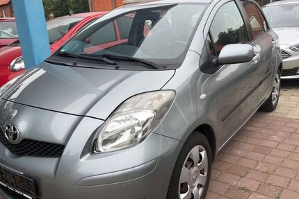 Toyota Yaris 175.000 km 3.750 € Wolfenbüttel (Halchter) 38304