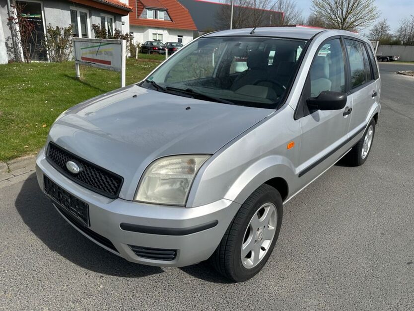 Ford Fusion 162.000 km 999 € Salzgitter 38229