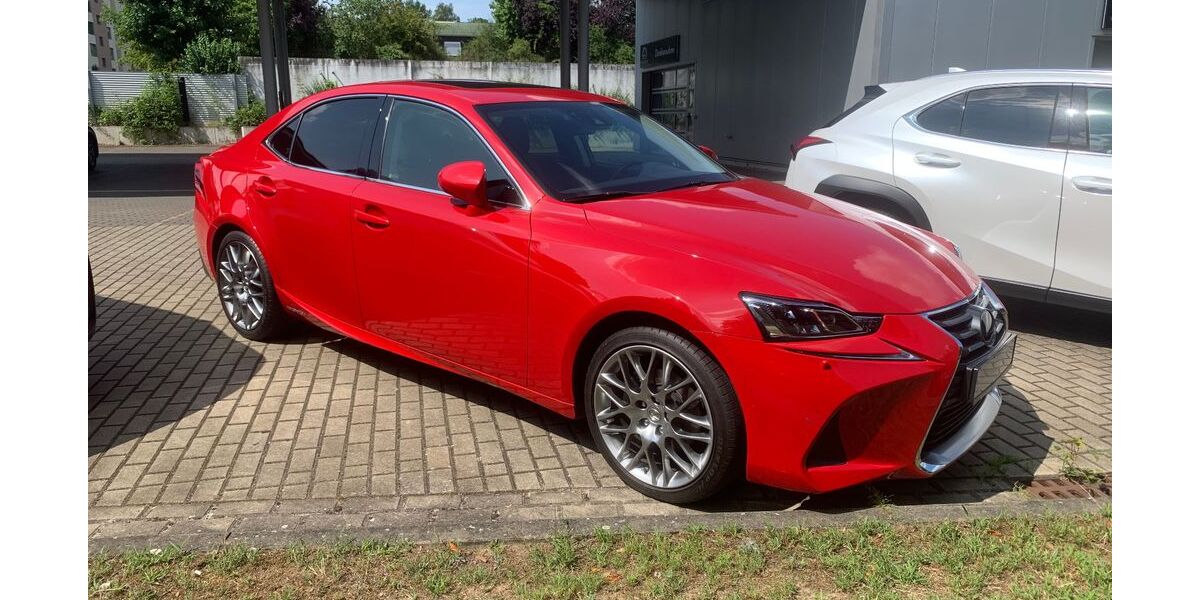 Lexus IS 300 84.109 km 28.980 € Braunschweig 38114