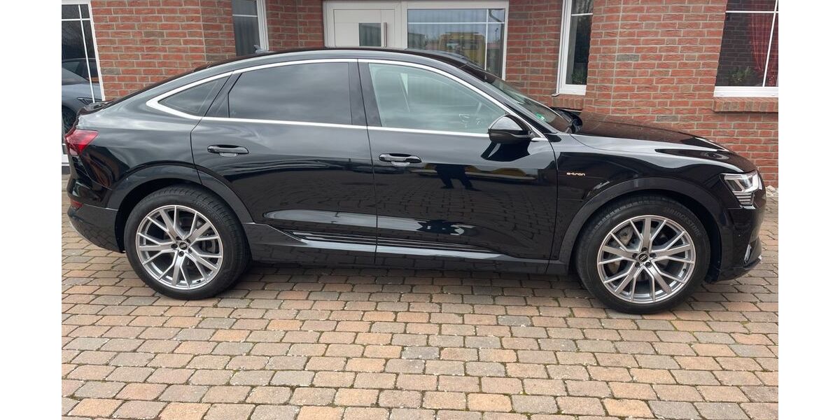 Audi e-tron 27.500 km 32.899 &euro; Vechelde 38159