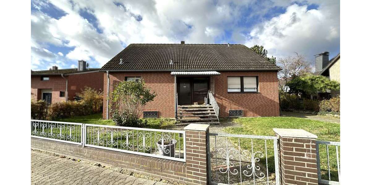 Einfamilienhaus Edemissen - 7 Zimmer, 160 m&sup2;, 240.000&euro; | Angebot:25455859