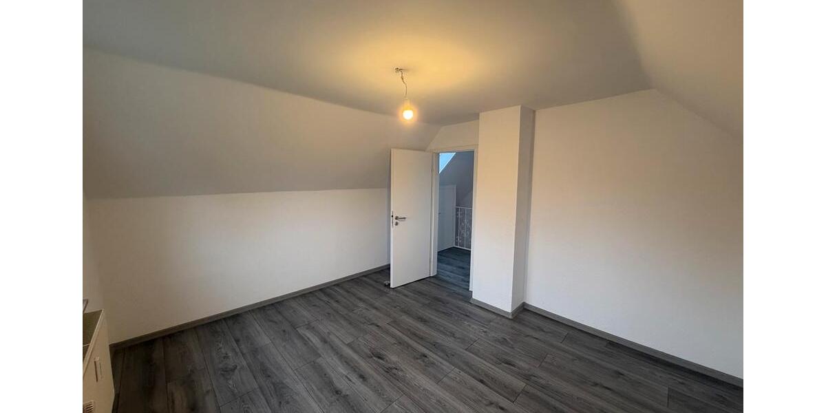 Doppelhaushälfte Braunschweig Wabe-Schunter-Beberbach - 3 Zimmer, 90 m&sup2;, 1.490&euro; | Angebot:26143030