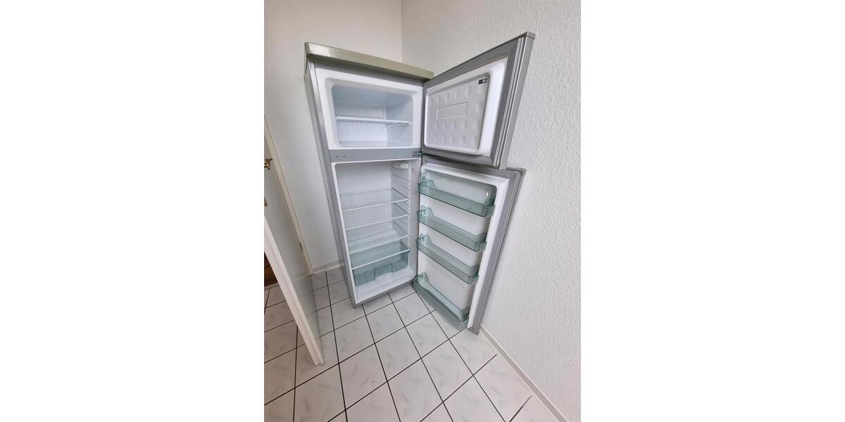 Renovierte gemütliche Dachgeschoss Wohnung 2 zimmer