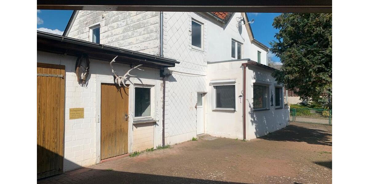 Einfamilienhaus Baddeckenstedt - 7 Zimmer, 150 m&sup2;, 135.000&euro; | Angebot:26091120