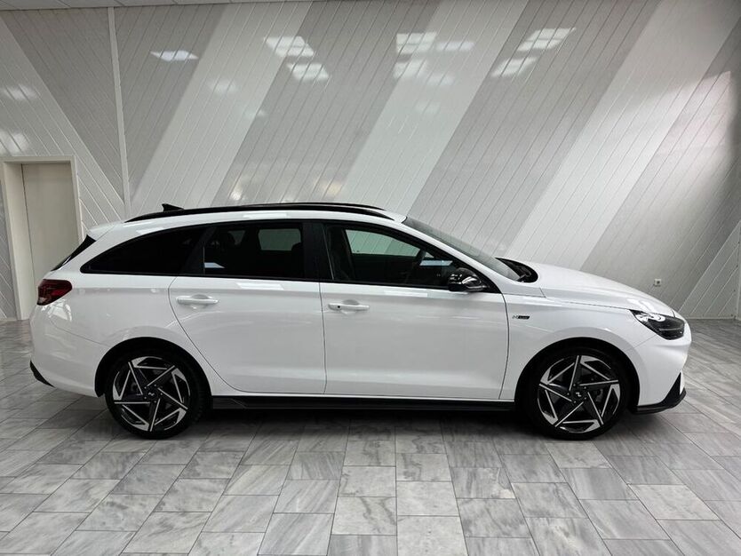 i30