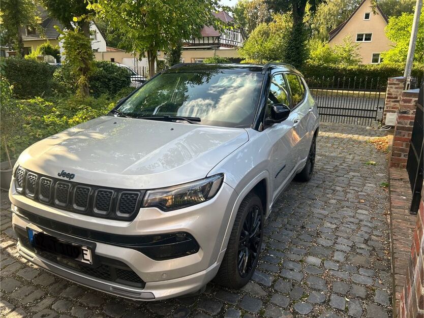 Jeep Compass 94.000 km 20.450 € Salzgitter 38259