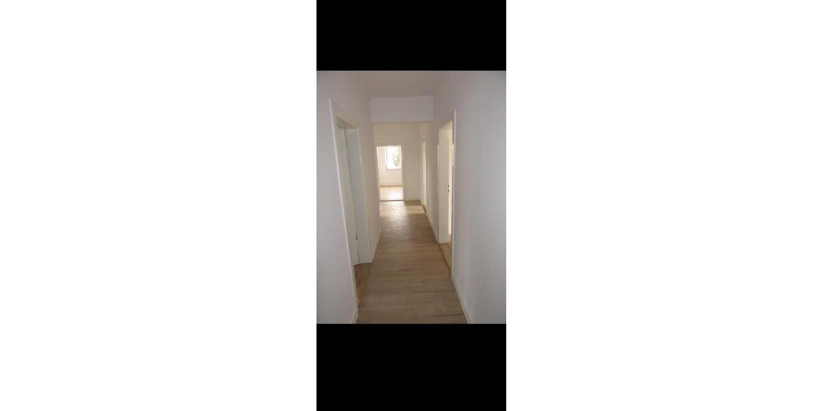 Etagenwohnung Vechelde - 5 Zimmer, 95 m&sup2;, 900&euro; | Angebot:26134002