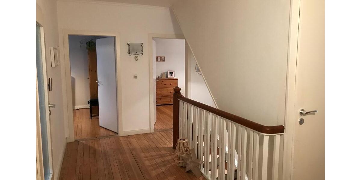Einfamilienhaus Ilsede - 10 Zimmer, 300 m&sup2;, 680.000&euro; | Angebot:27280845