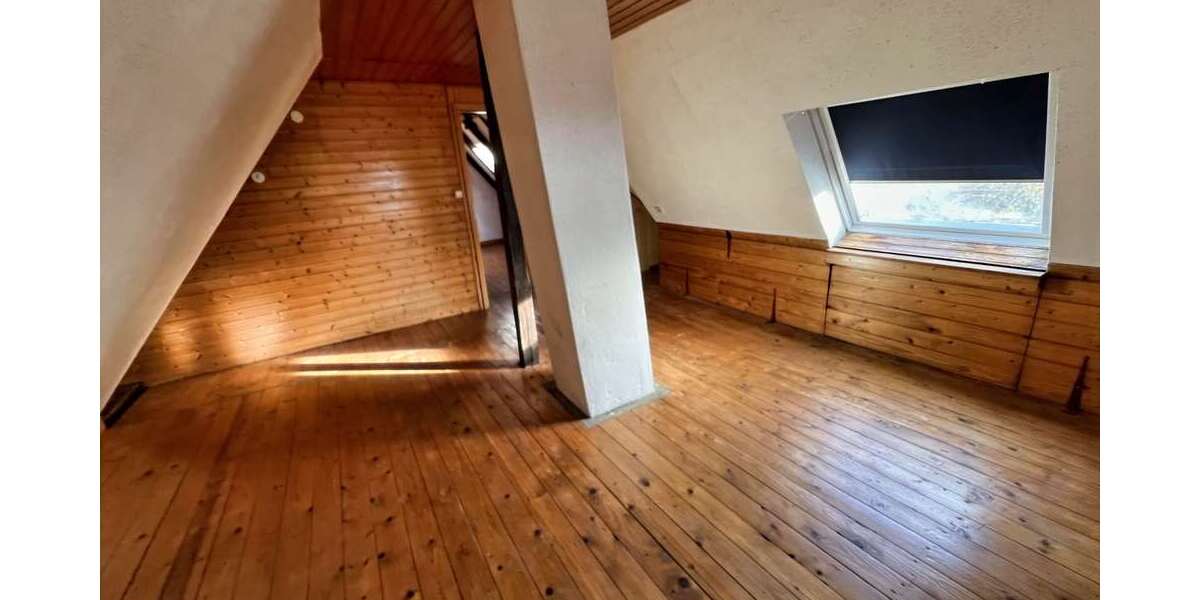 Großzügiges Wohnhaus mit Traumgarten 11 zimmer