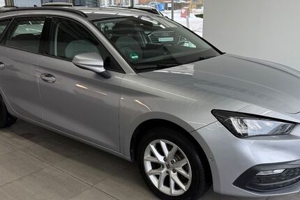 Seat Leon 100.000 km 16.990 &euro; Braunschweig 38116
