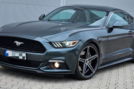 Ford Mustang 41.712 km 21.850 &euro; Braunschweig 38110