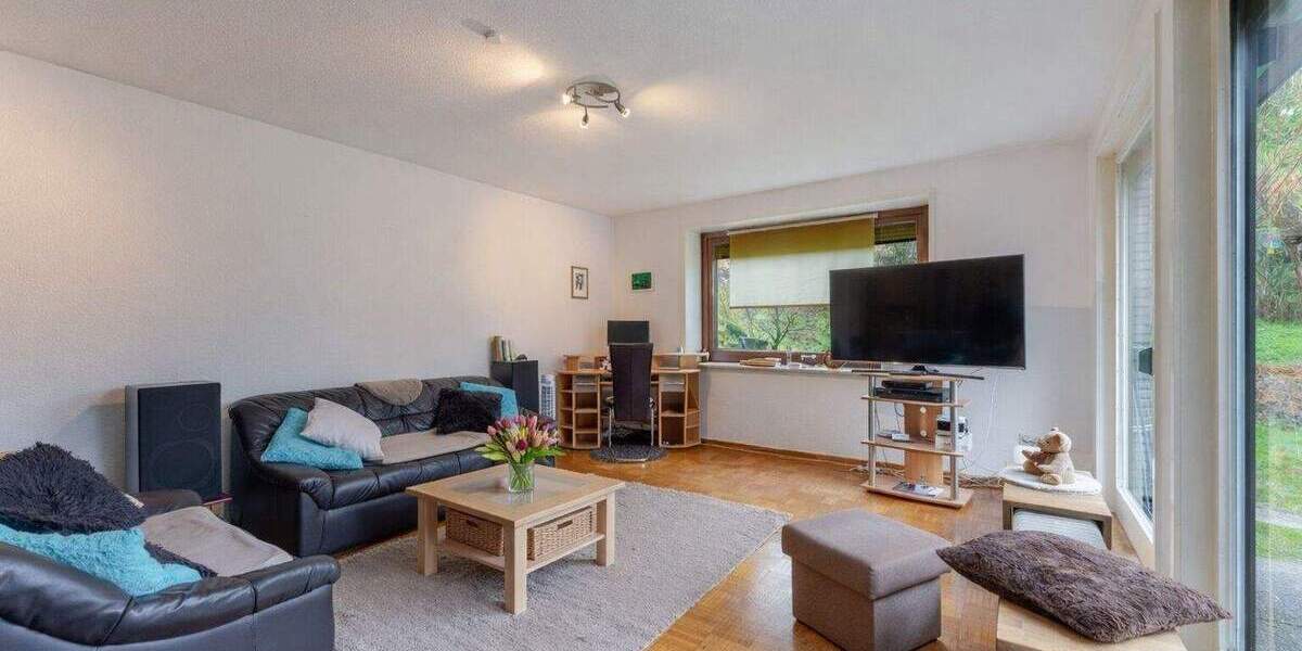 Mehrfamilienhaus, Wohnhaus Diekholzen - 9 Zimmer, 199 m&sup2;, 294.000&euro; | Angebot:25265363